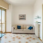Guesthost - Margari Bright With Parking * Otranto