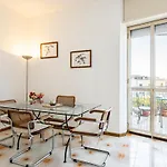 Apartment Guesthost - Margari Bright With Parking *