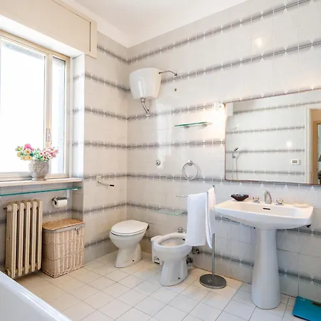 Margari Bright With Parking Apartamento *